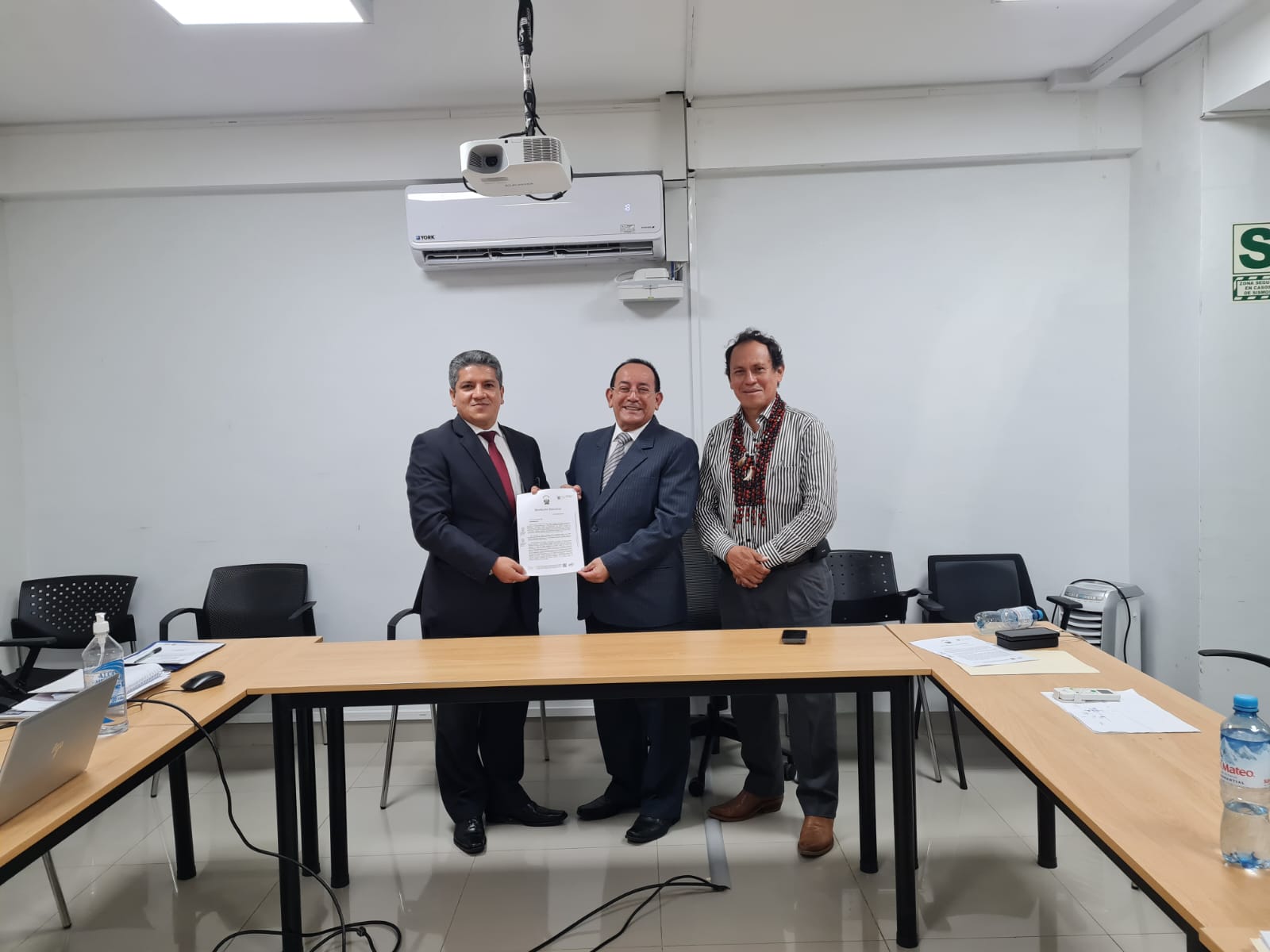 ¡Lo hicimos realidad! ¡Más terreno para la universidad!