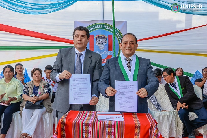 Entrega de terreno a la UNIFSLB